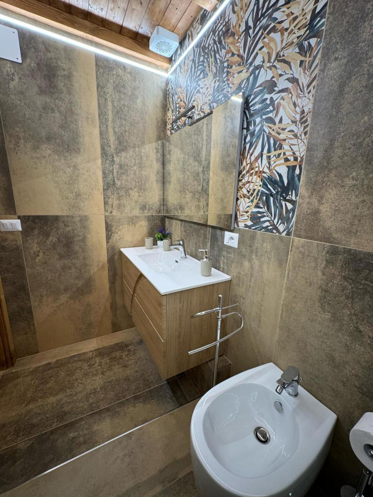 Tizi Dream S House2 Apartment คาตาเนีย ภายนอก รูปภาพ